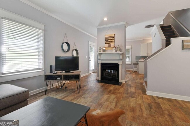 Photo - 310 Glenwood Ave SE