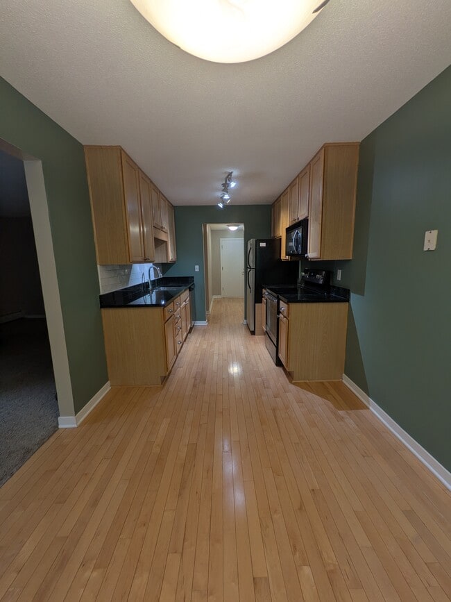 Photo - 1770 Bryant Ave S Unit 202