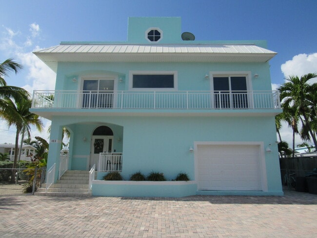 103 Starfish Ln