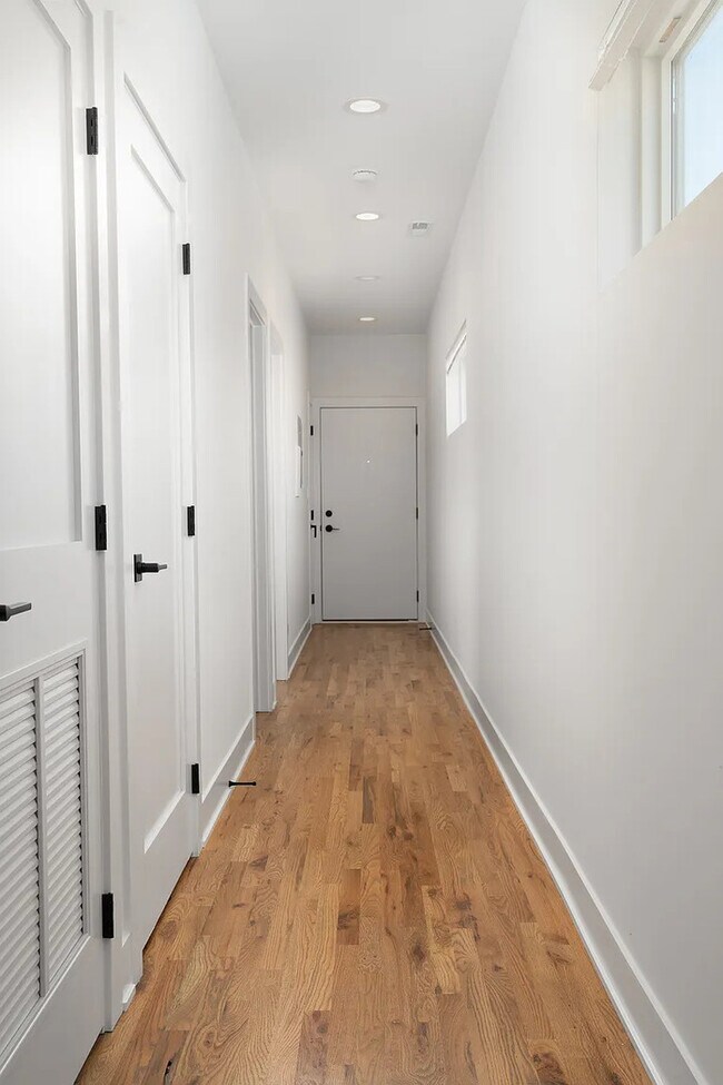 Photo - 4608 S Indiana Ave Unidad 1