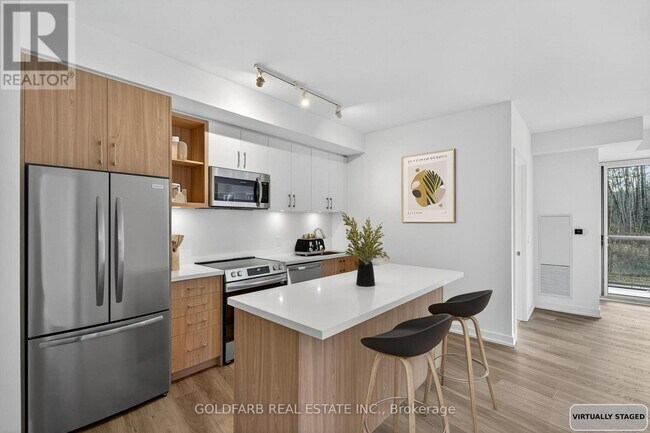 Photo - 333 Sunseeker Ave Unit 201