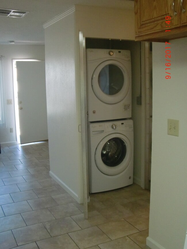 Photo - 574 Greystone Ln Unit #4