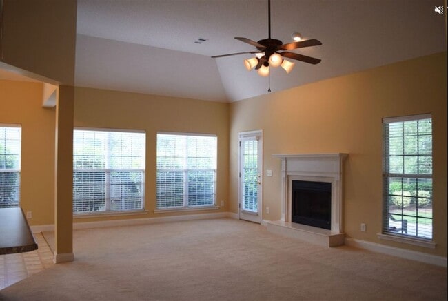 Photo - 203 Lancaster Ln