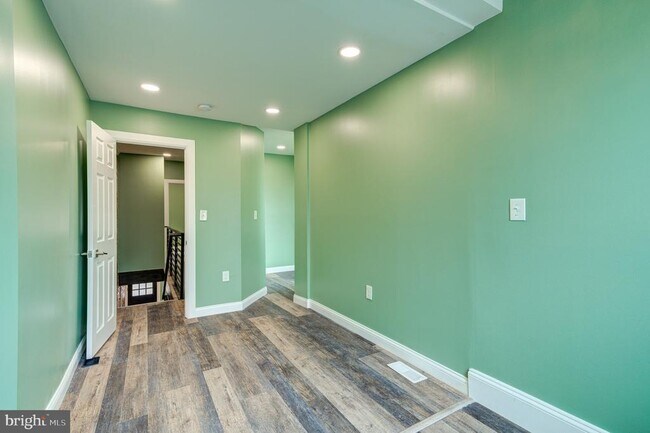 Photo - 2643 N Mascher St