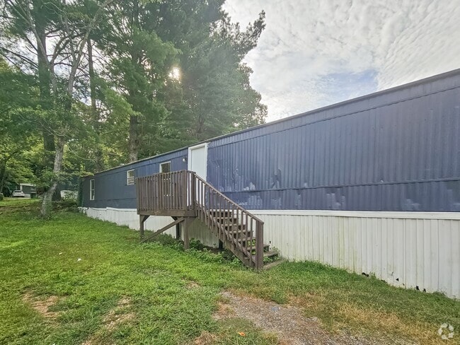 Building Photo - 412 McElhaney Rd Rental