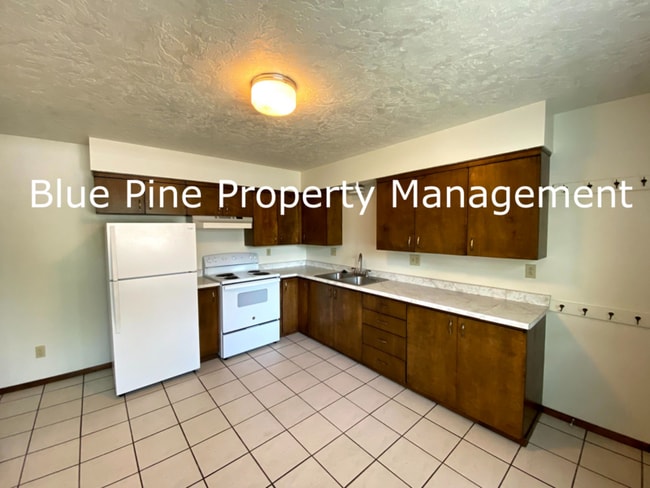 Photo - 252 W 19th St