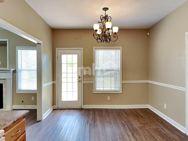 Photo - 711 Riata Ct