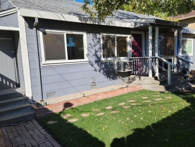 Photo - Nice 2 Bedroom Duplex!!!