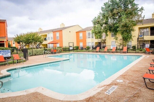 Photo - 2801 Broadmead Dr Unit 512