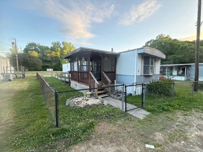 Photo - Mobile home - owner will finance