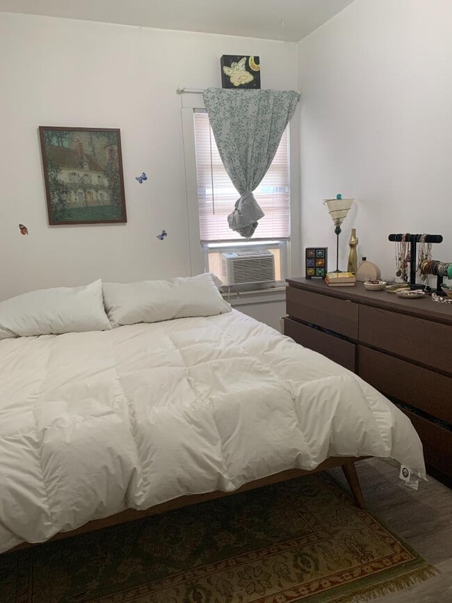 Photo - 207 N Prospect Rd