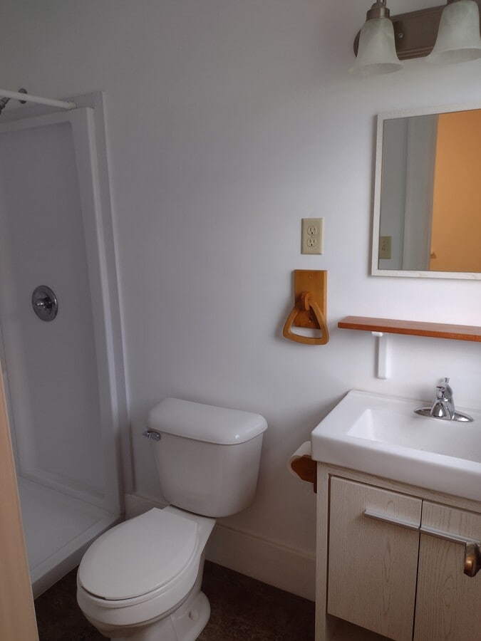 Photo - 617 Elm Ave
