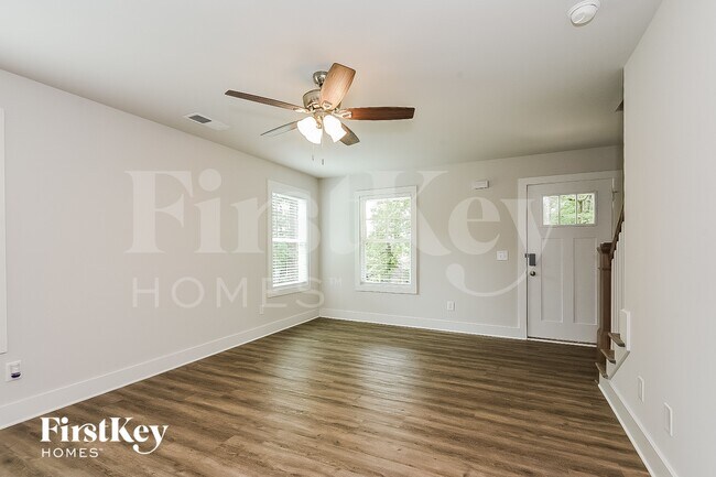 Photo - 6955 Overton Cir