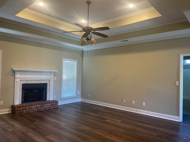 Photo - 507 Manchester Ln