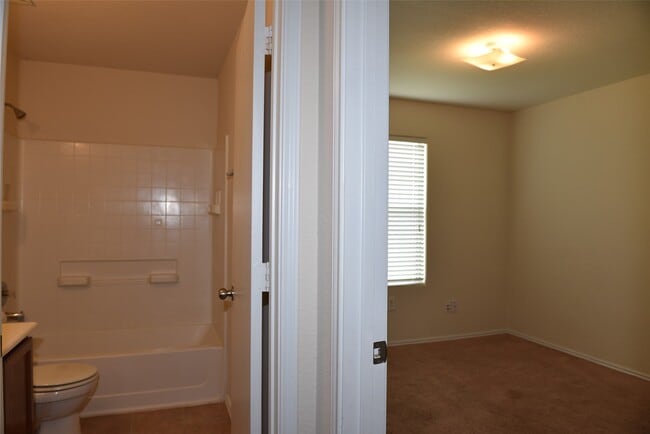 Photo - 21319 Finbury Oaks Ln
