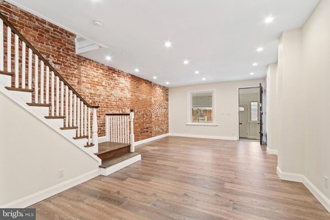 Photo - 215 N 53rd St