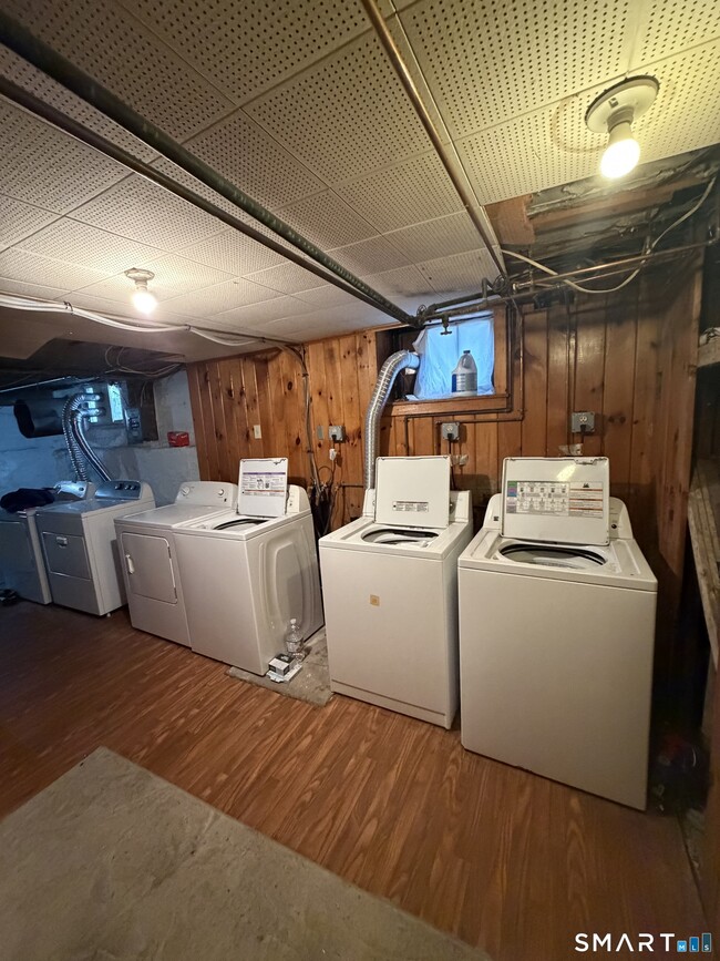 Photo - 858 Orange St Unit 3