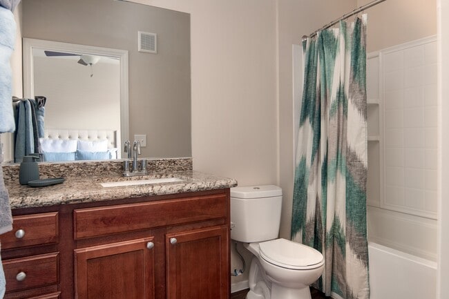 Montecito Pointe Apartments