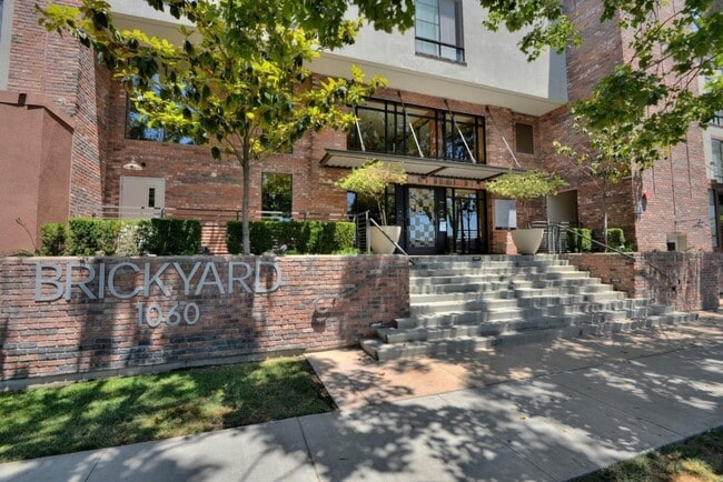 Photo - 1060 S 3rd St Unit 261