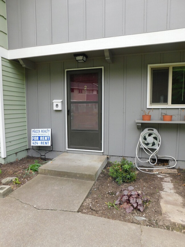 Photo - Beautiful 2 Bedrrom, 1.5 Bathroom Condo