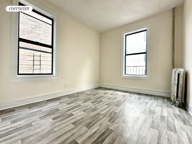 Photo - 137 Nagle Ave