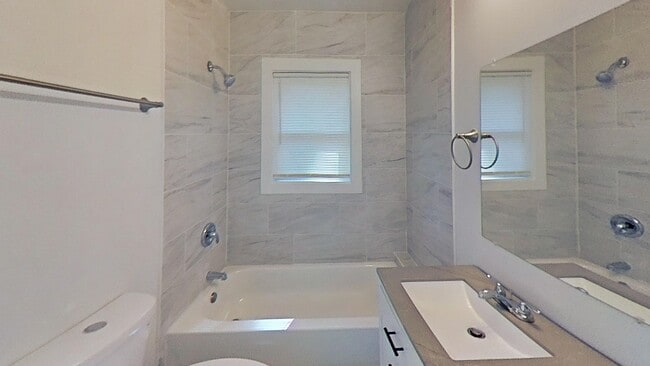 Photo - 507 Marianna St