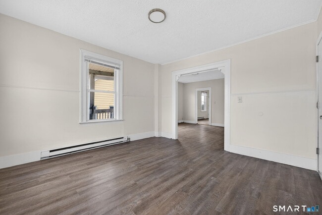 Photo - 27 Beacon St Unit 3