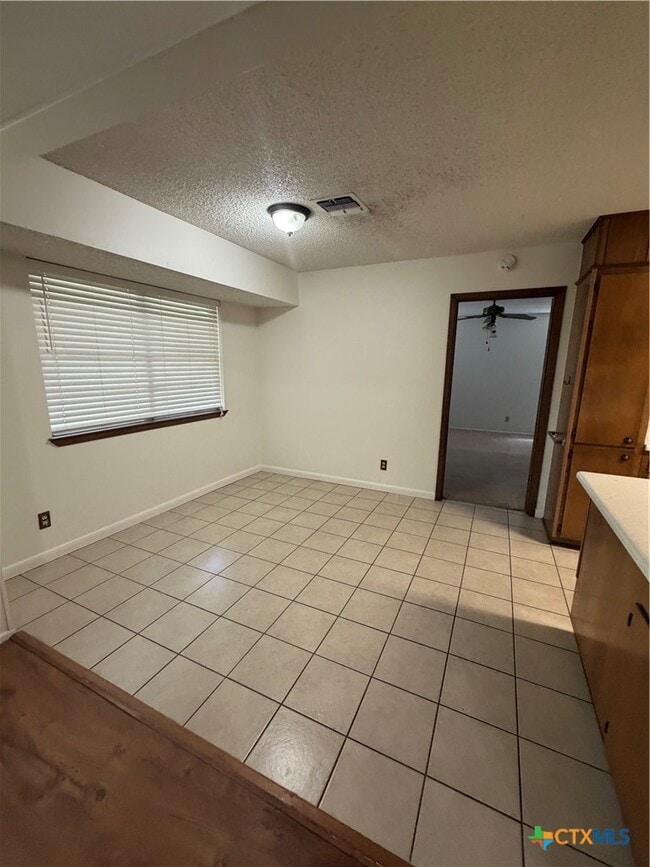 Photo - 1727 Redwood St