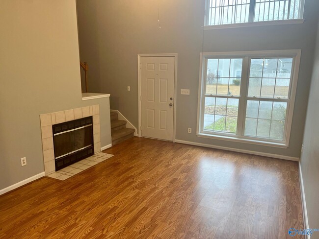 Photo - 2524 Autumn Ridge Dr SW