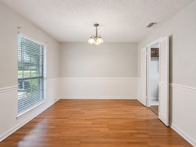 Photo - Spacious 3/2 Rental in North East Independent School District with Stone Fireplace, Covered Patio...