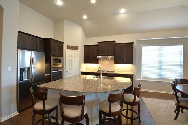 Photo - 142 Venice Cove