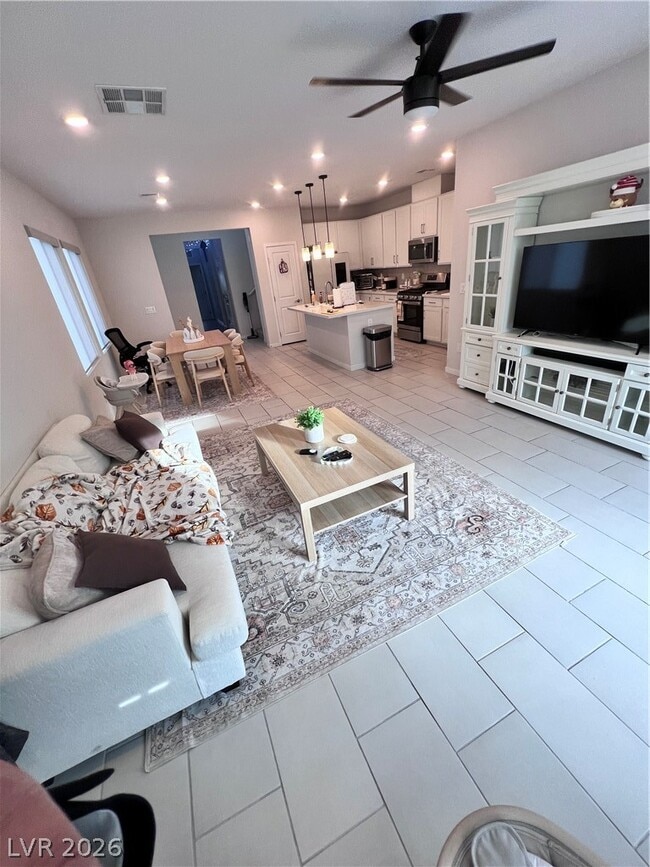 Photo - 6639 Wandering Palmer St