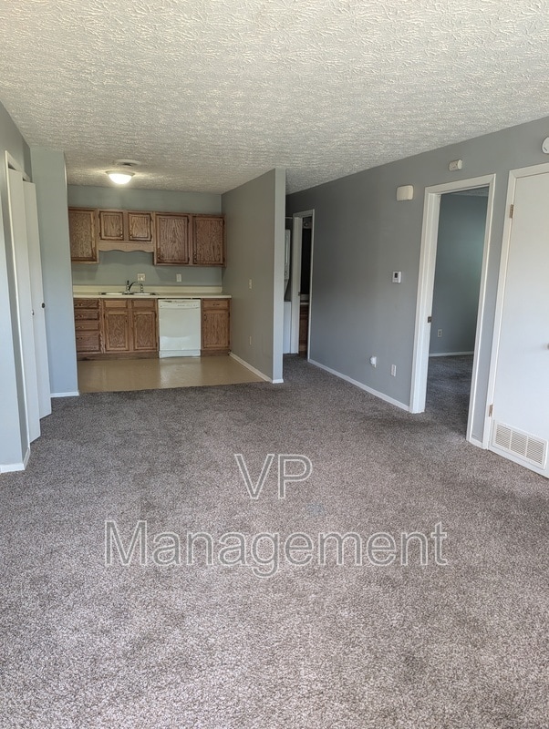 Photo - 2218 Emerald Dr Unit #9