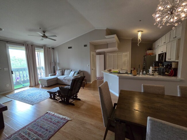 Photo - 2111 Welch St Unit B315