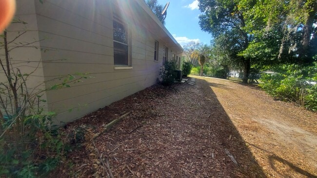 Photo - Large 2 Bedroom, 2.5 Bath with large Den and Family Room in Rainbows End, Dunnellon, FL