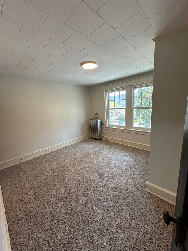 Photo - 700 Carsonia Ave