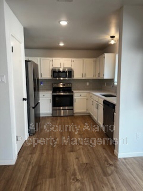 Photo - 11318 Hatchet Pass Dr