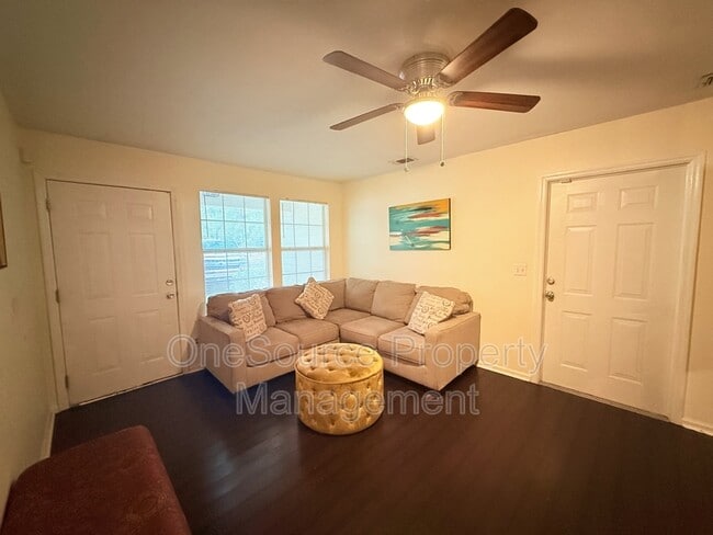 Photo - 261 Carterwood Dr