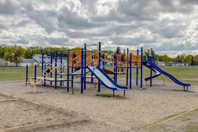 Photo - Grenada Arms