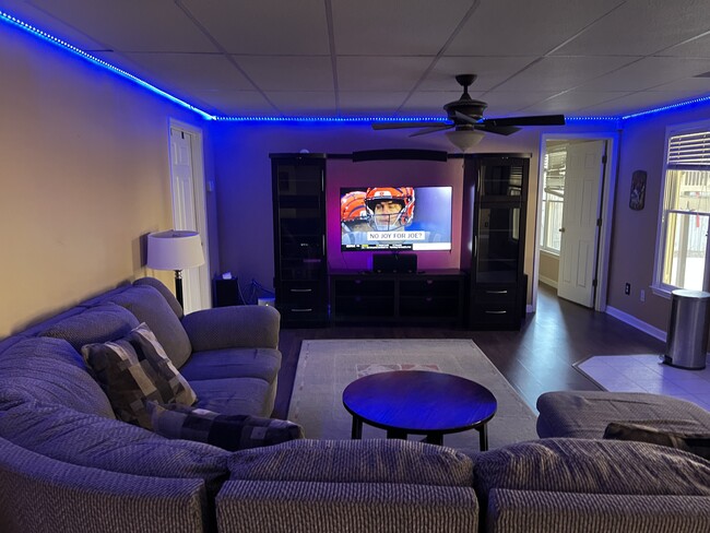 Building Photo - 675 Gold Valley Pass Unit a