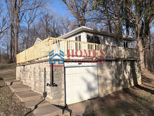 Building Photo - Westside! | Three Bedroom House