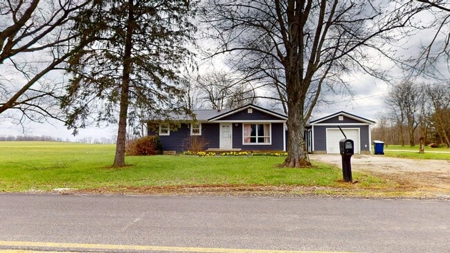 Building Photo - Shelby Schools, country ranch with garage