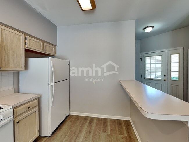 Photo - 104 Polaris Dr