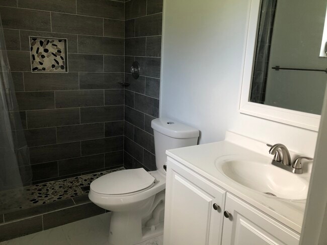 Master bath - 11758 SW 108th Ln