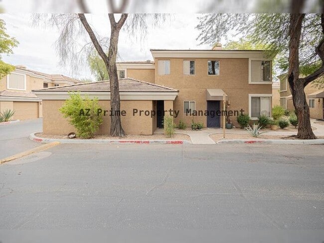 Building Photo - 1411 E Orangewood Ave Unit 209