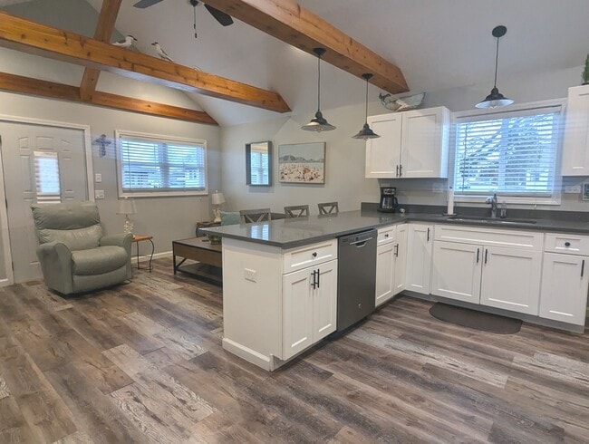 Photo - 1708 N Center St