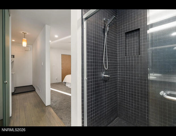 Photo - 860 S Center St