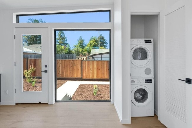 Photo - 1570 7th Ave