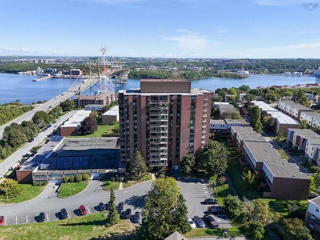 Building Photo - 5572 N Ridge Rd