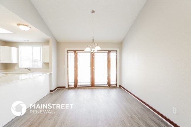 Photo - 1202 E Topeka Dr